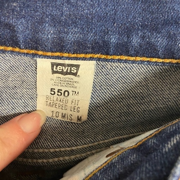 Vintage Levis 550 Dark Wash High Rise Tapered Jeans - Picture 8 of 15